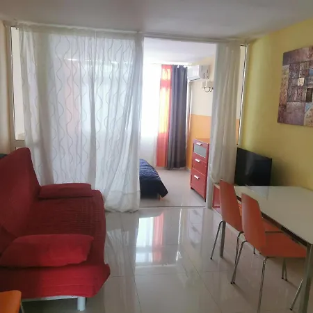 Studio Playa Las Vistas דירה לוס כריסטיאנוס